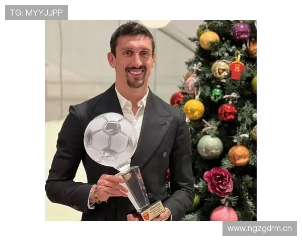 萨维奇中卫风格稳健，防守表现持续提升